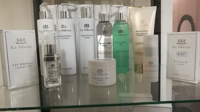 Kris's Skincare Studio Picture 1