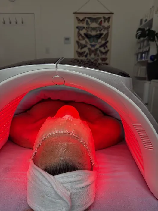 SKIN BASICS STUDIO Picture 7