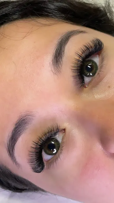 After Glo Beauty Collective Picture 1