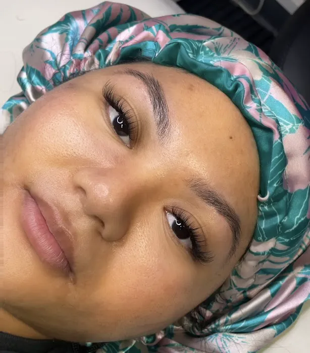 After Glo Beauty Collective Picture 10