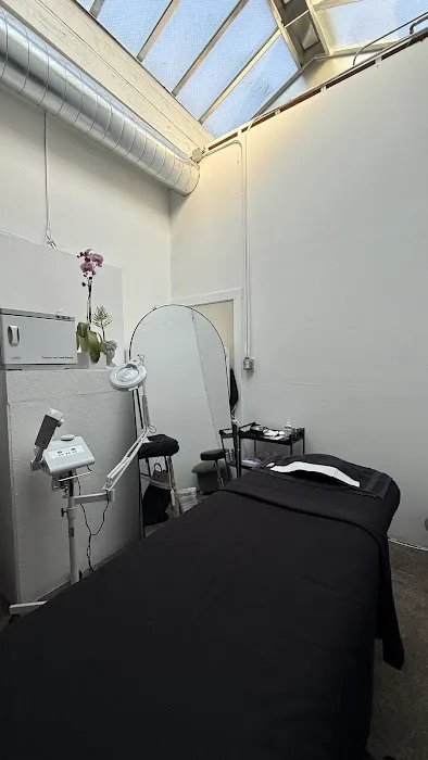 Glow & Dagger Skin Care Picture 1