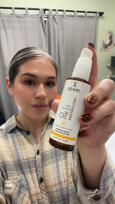 Ivory's Haus of Beauty Picture 1