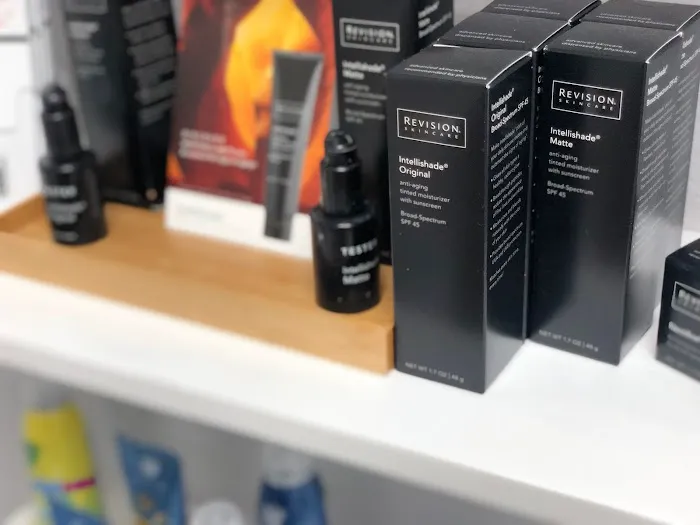 Lorenda Holden Studio Picture 4