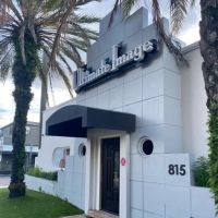 Ultimate Image Cosmetic Medical Center ico