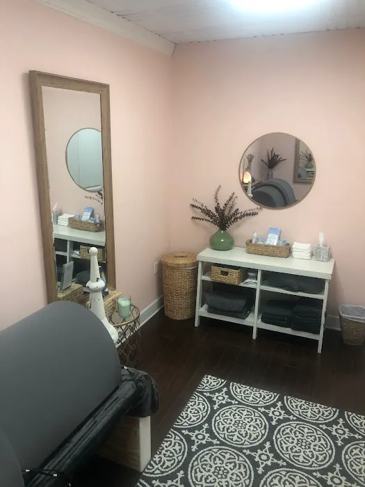 Kelly Jimenez, Licensed Esthetician Picture 1