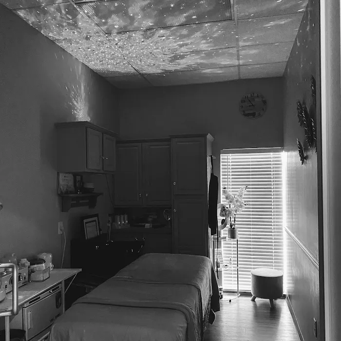 Caramel Skincare & Sugaring Picture 3