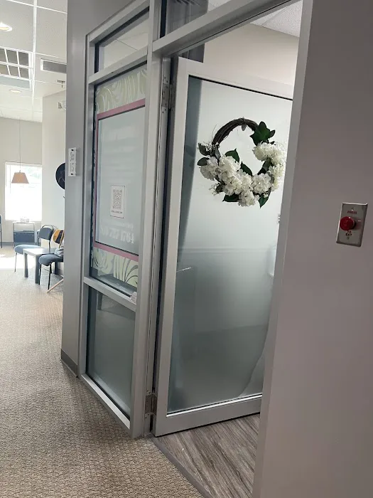 Caramel Skincare & Sugaring Picture 6