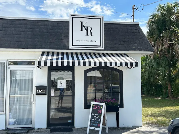 Kelly Reynolds Skincare Picture 2