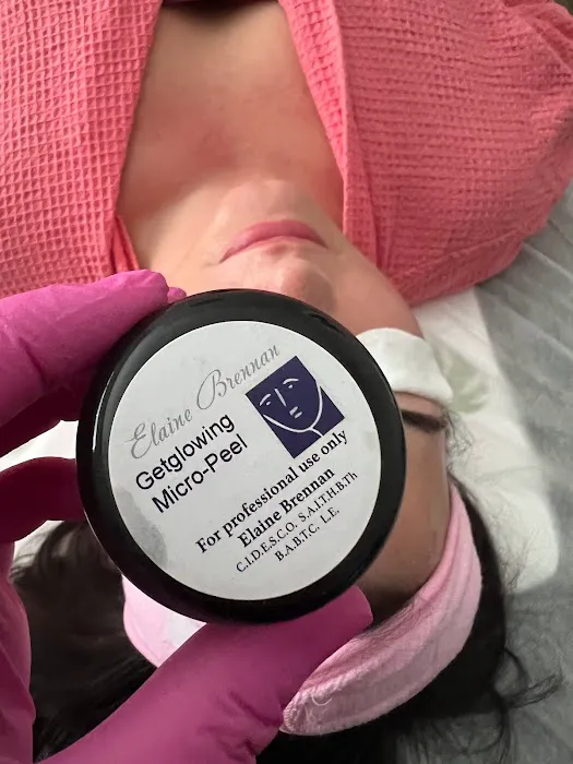 Thee Fuzzless Peach Skincare Studio Picture 9