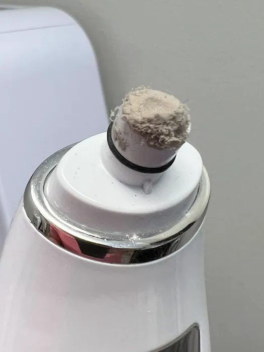 Thee Fuzzless Peach Skincare Studio Picture 10