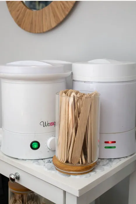 The Aesthetics Bar Picture 8