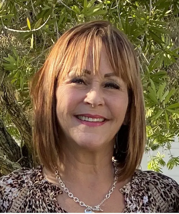 Refine with Rebecca Picture 3