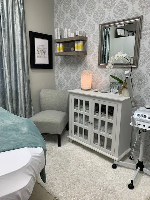 Skin Refined Esthetics Picture 1