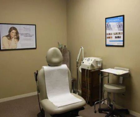 Unique Dermatology & Wellness Center: Dyan Harvey, DO