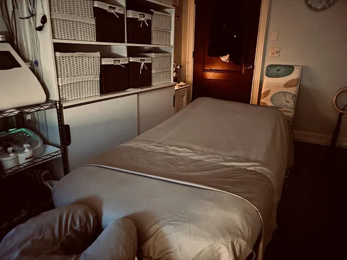 Hanson Skin & Body Therapy / Michelle Hanson Picture 1