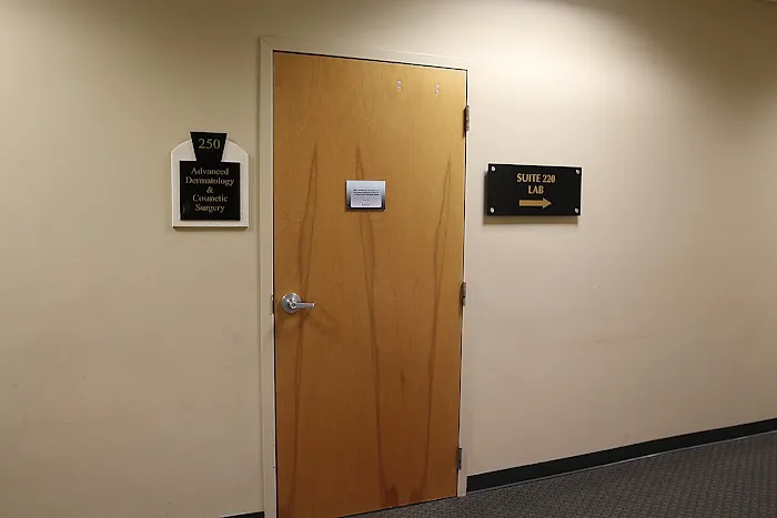 Advanced Dermatology Picture 4