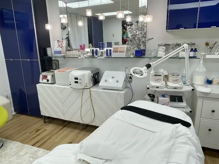 Alice Aesthetics Picture 9