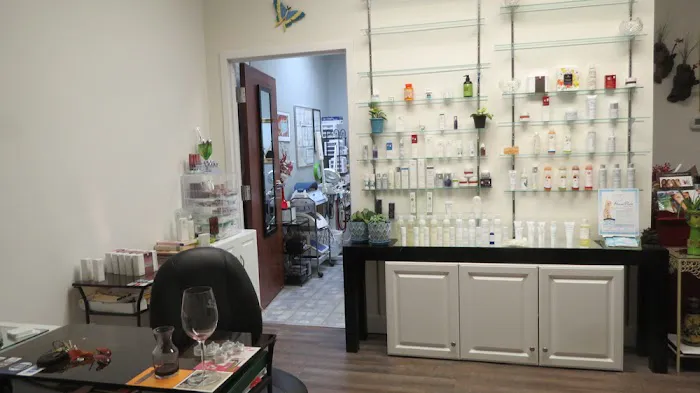 VseV SkinCare & Acne Solutions Picture 1