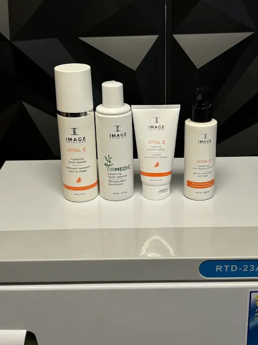 Loveli Aesthetics Picture 4