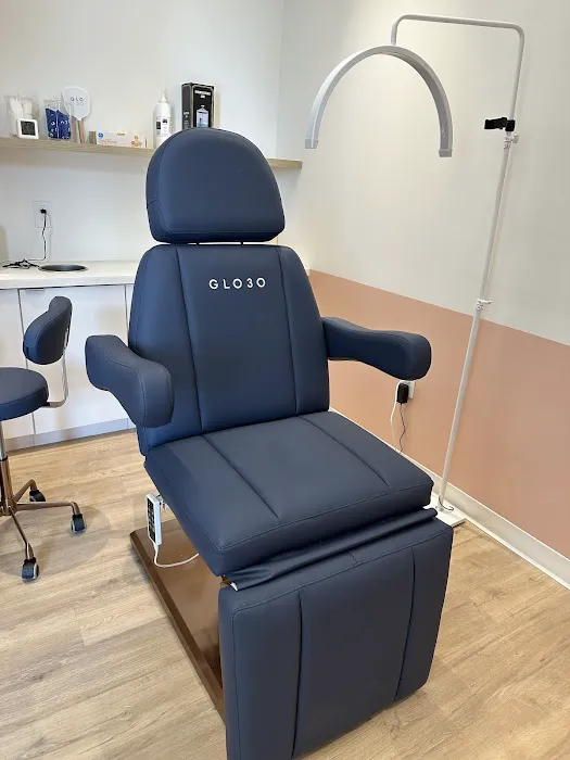 GLO30 Brentwood Picture 5