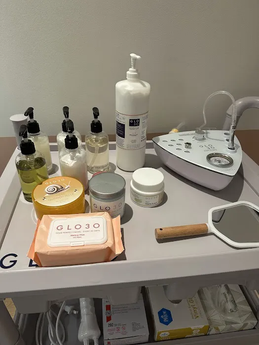 GLO30 Brentwood Picture 4