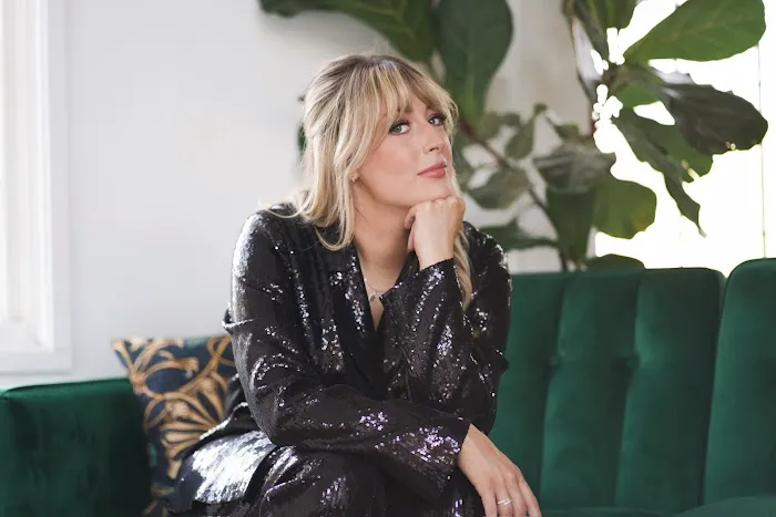 FACE by Sydney Picture 4