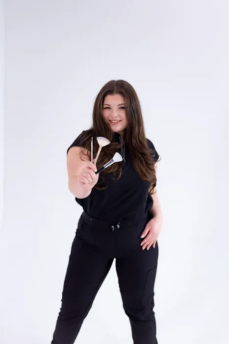 Ali Rae Aesthetics Picture 4