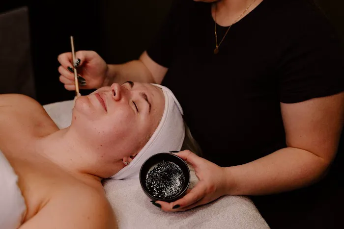 Ali Rae Aesthetics Picture 10