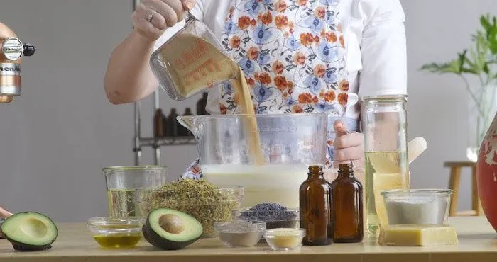 SCHEAL ORGANICS Skincare Picture 1