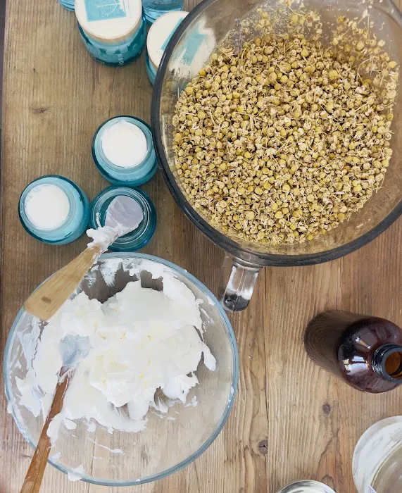 SCHEAL ORGANICS Skincare Picture 4