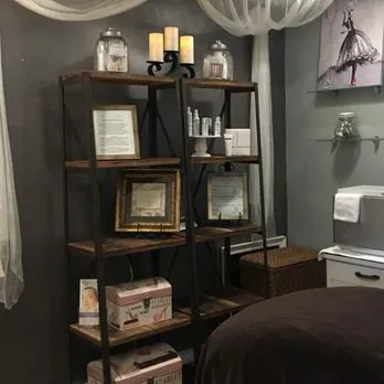 Skin To Adohr Picture 1