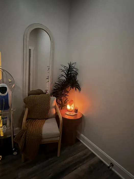 Skin Hub BG, Inc. Picture 6