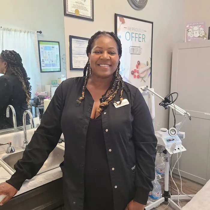 Purposeful Living Skincare & Wellness Picture 2