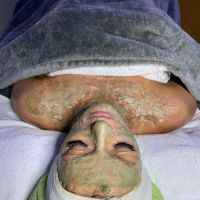 April Marie Glow Skincare ico