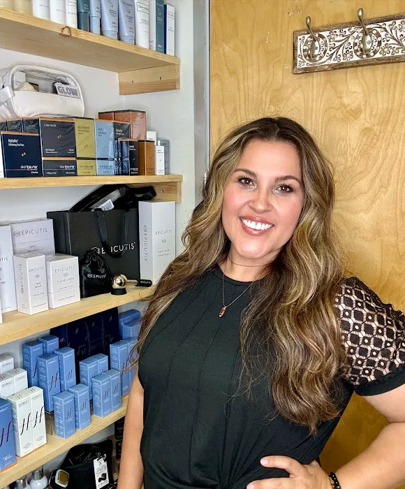 April Marie Glow Skincare Picture 3