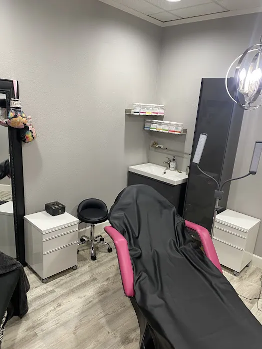 Skindsey, LLC Picture 1