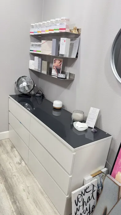 Skindsey, LLC Picture 4