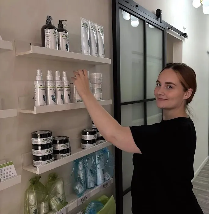 Bare Beauty Aesthetics | Chandler Acne Specialist + Brow Design Picture 2