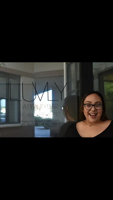 Luvly Beauty Bar Picture 3