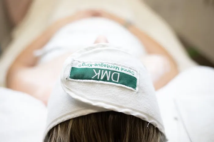 Luxe Skin Bar Picture 2