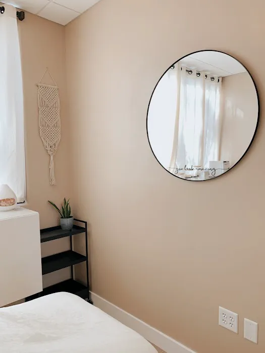 Luxe Skin Bar Picture 7