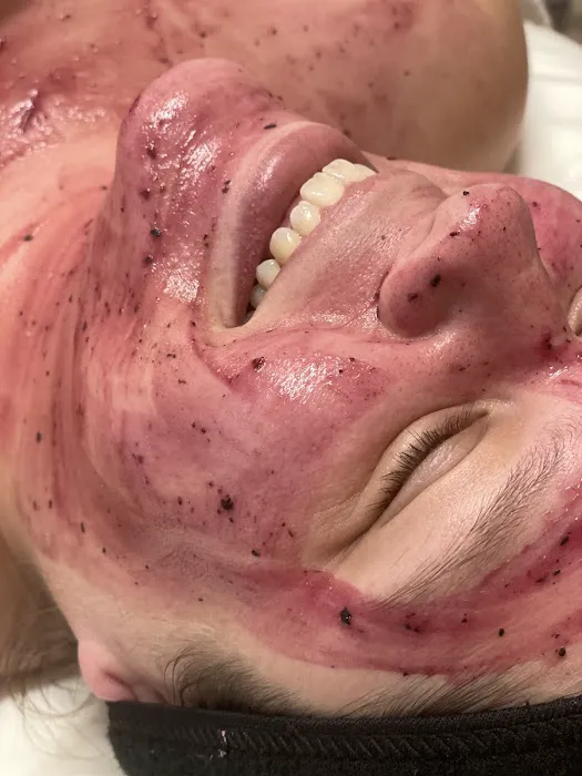 Luxe Skin Bar Picture 8