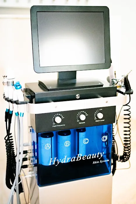 TOCCARE AESTHETICS Picture 7