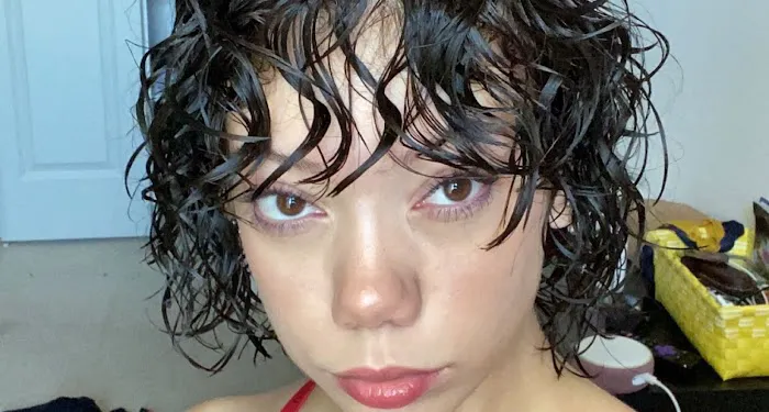 Celebrity Skin Picture 8