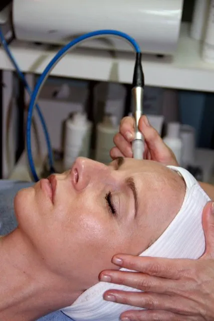 Celebrity Skin Picture 7