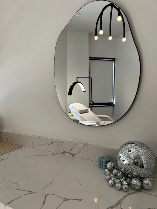 Dewy - A Skincare Studio Picture 4