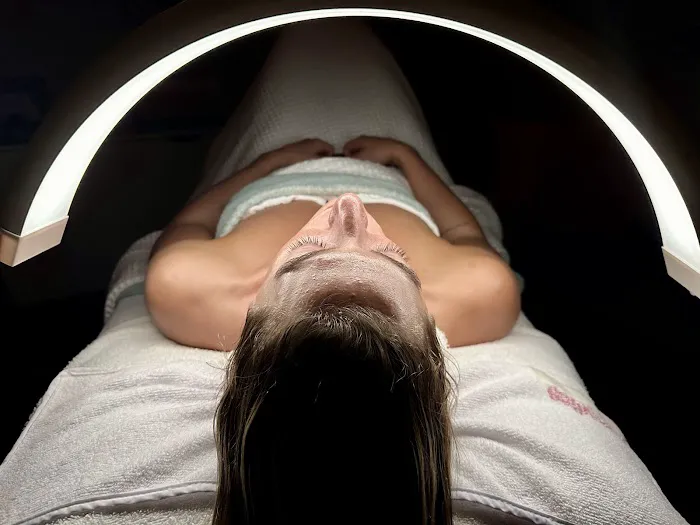 SkinLove Aesthetics Picture 2