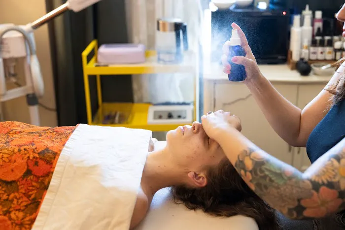 Traveling Souls Body Wellness Intuitive Esthetics and Herbalism Picture 4