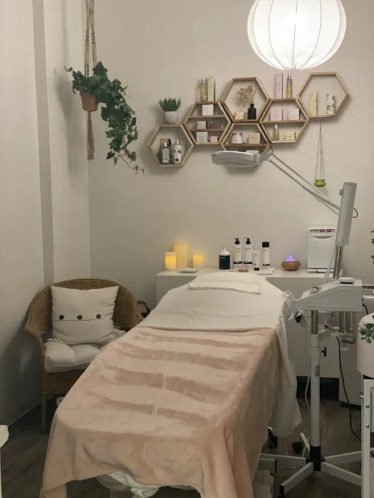 Wild Ivy, Skincare Studio Picture 1