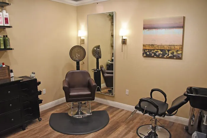 Secret Creations Hair Studio Picture 7